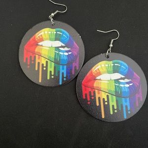 Colorful lips earrings